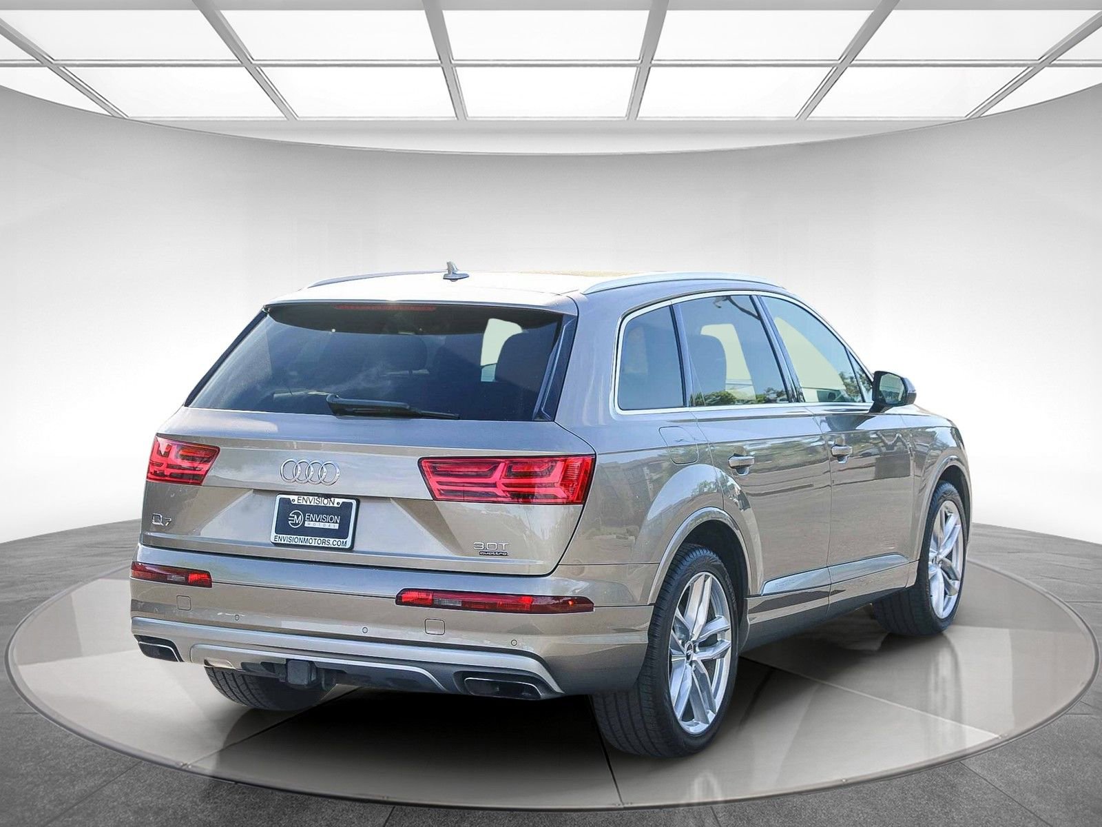 Used 2017 Audi Q7 3.0T Prestige w/ Prestige Package image 4