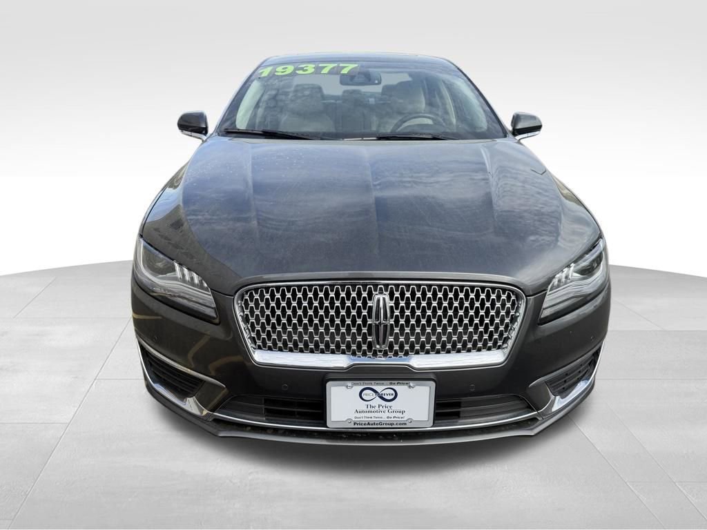 Used 2019 Lincoln MKZ Reserve FWD image 2