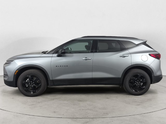 Used 2026 Chevrolet Blazer LT w/ Convenience Package AWD/4WD image 8