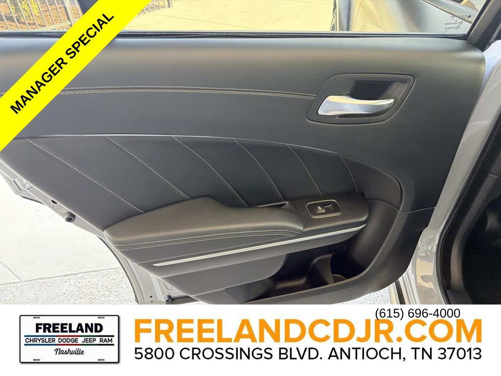 Used 2022 Dodge Charger Scat Pack RWD image 3