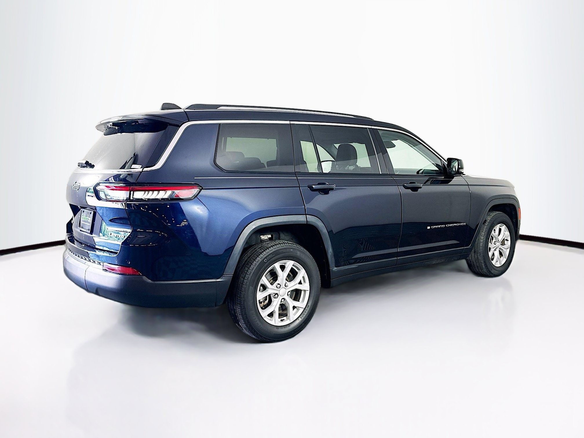Used 2023 Jeep Grand Cherokee L Limited w/ Luxury Tech Group II AWD/4WD image 9