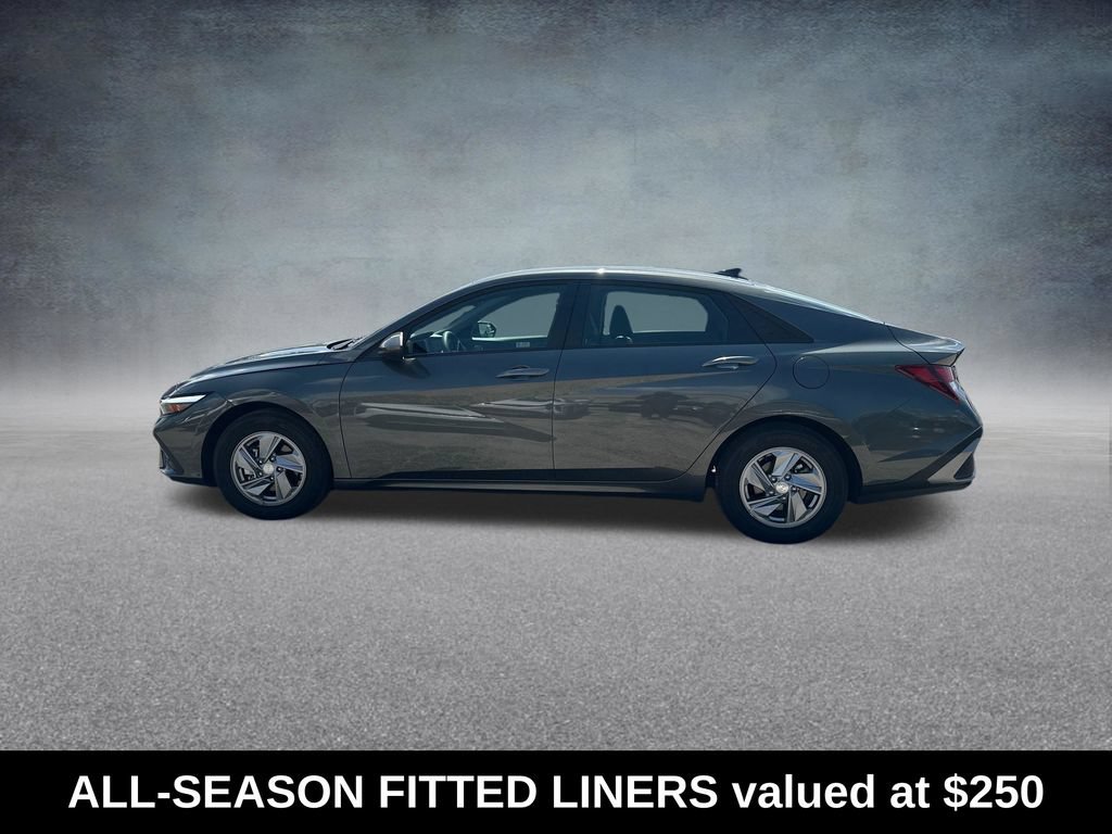 Used 2026 Hyundai Elantra SE FWD video 2