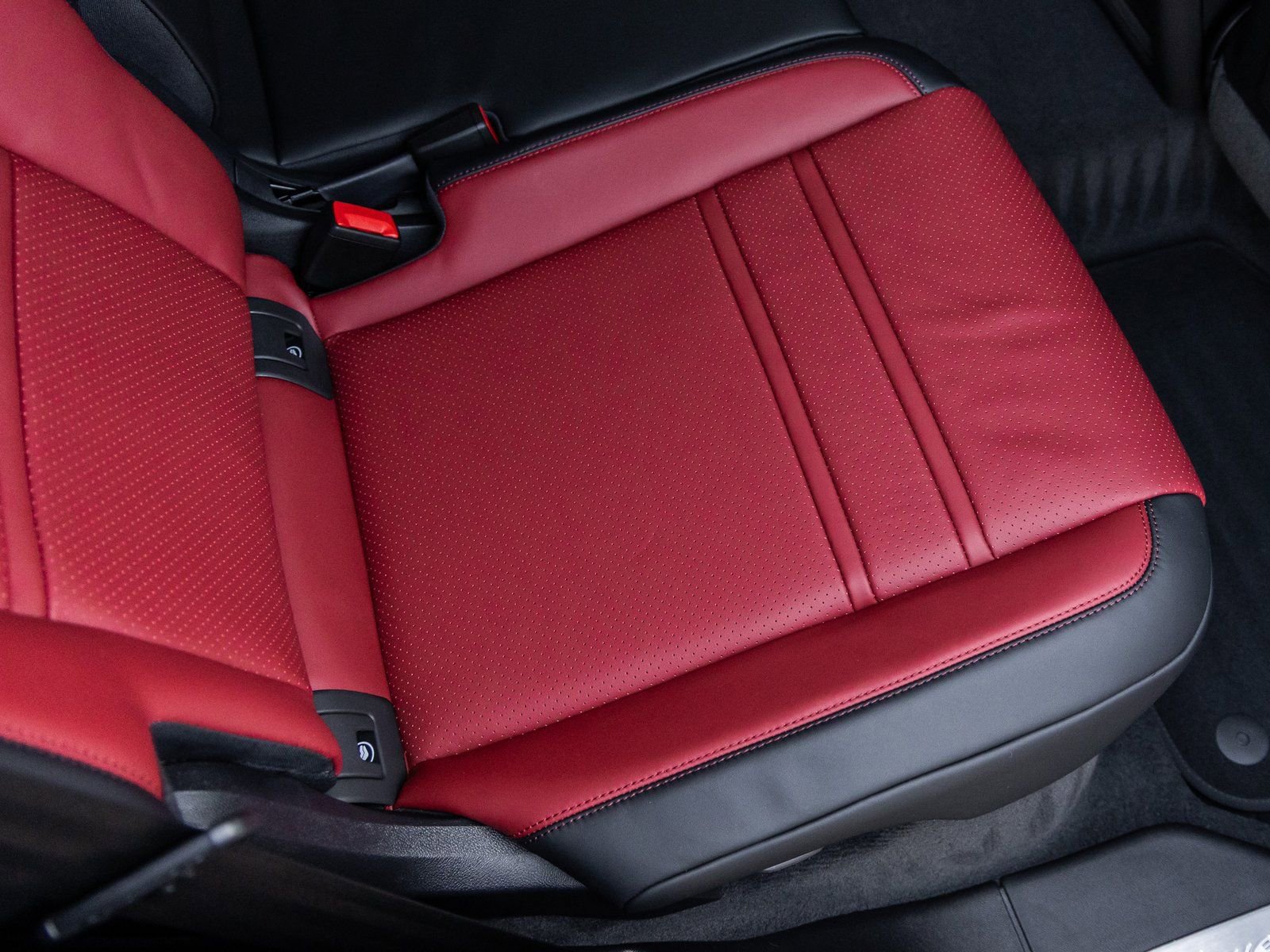 New 2026 Porsche Cayenne S image 44