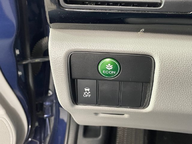 Used 2017 Honda Accord LX image 10