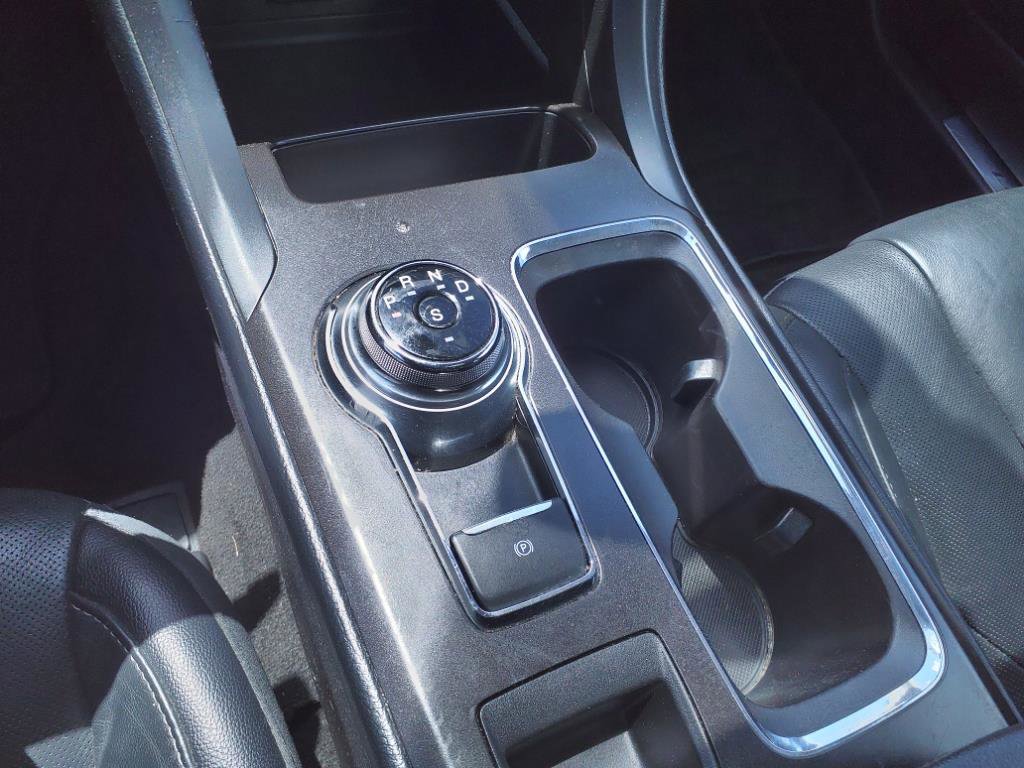 Used 2017 Ford Fusion Titanium image 9