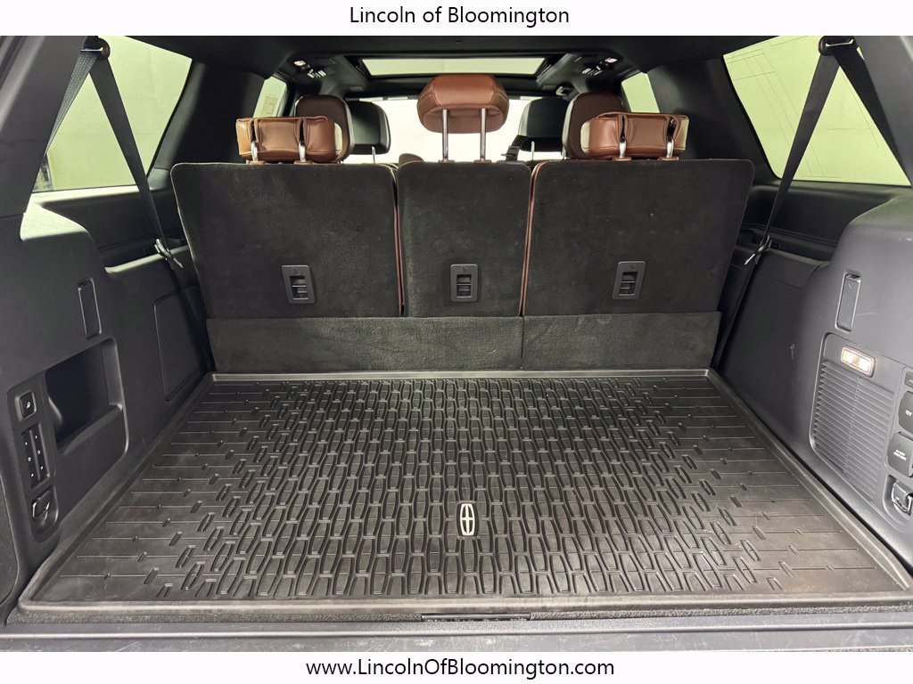Used 2025 Lincoln Navigator L Reserve AWD/4WD image 21