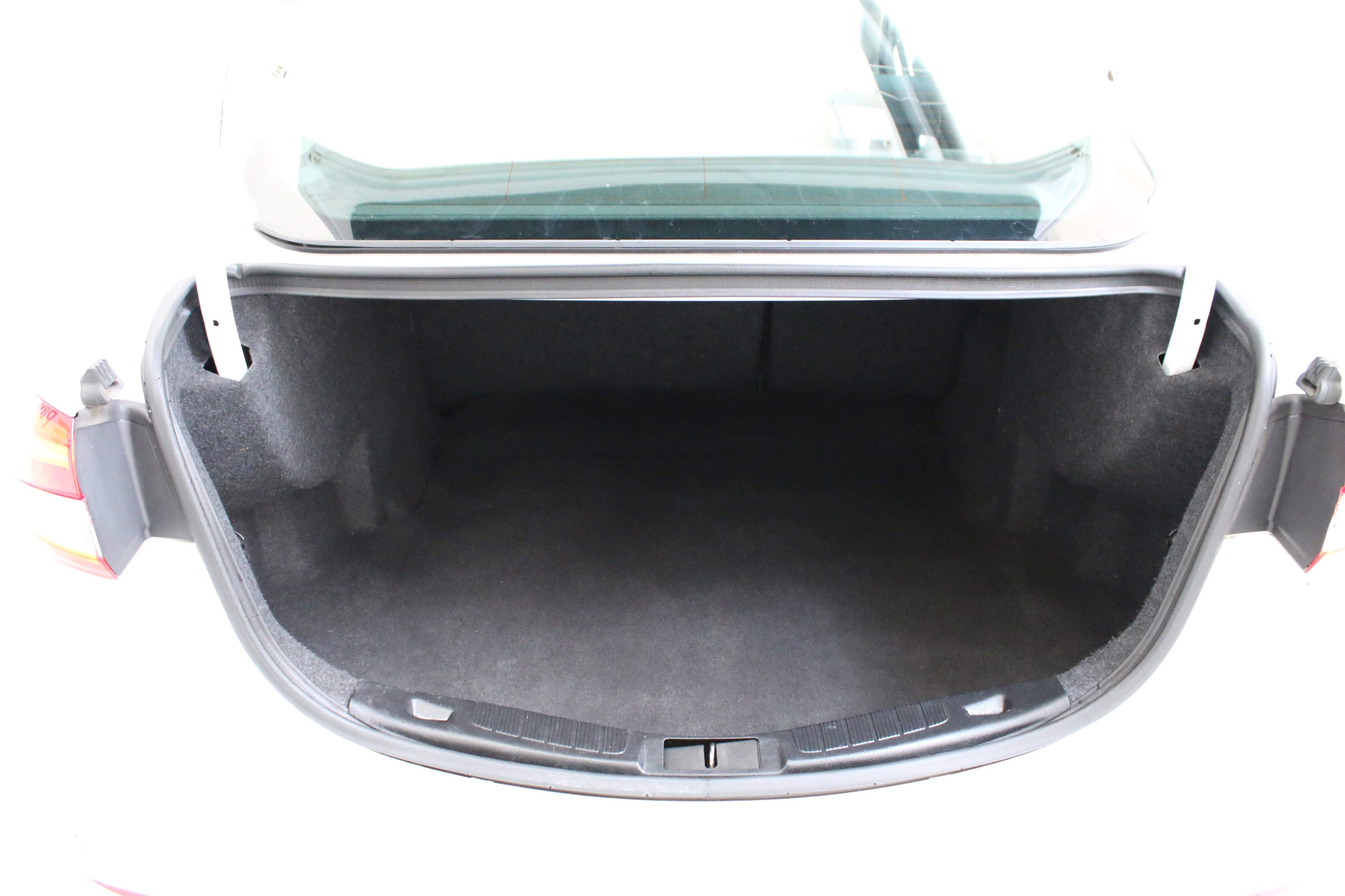 Used 2020 Ford Fusion SE image 28