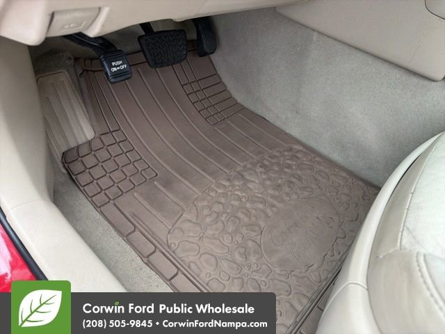 Used 2014 Toyota Camry XLE w/ Leather Package FWD image 27