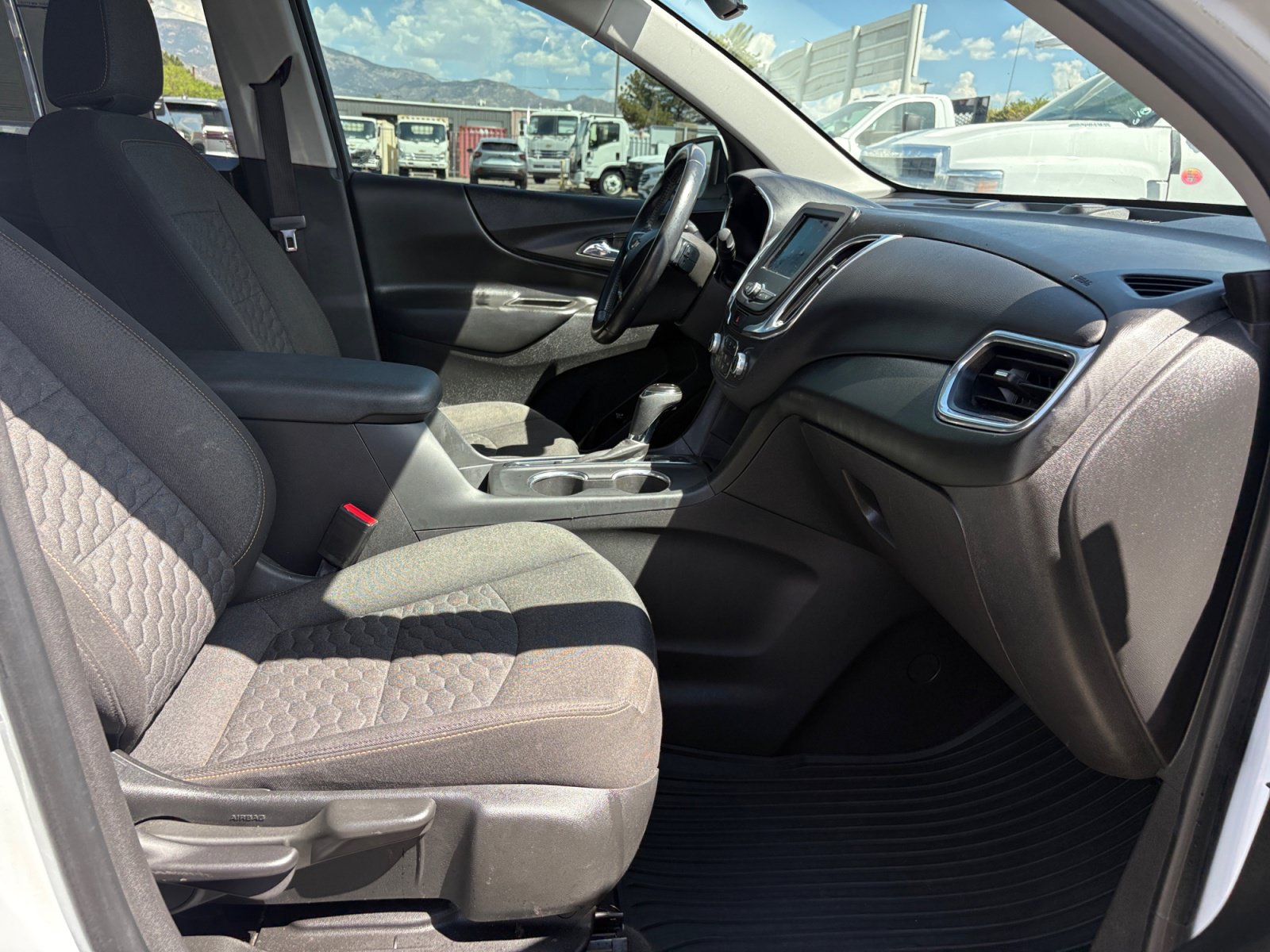 Used 2021 Chevrolet Equinox LT AWD/4WD image 29