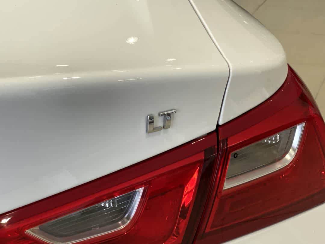 Used 2023 Chevrolet Malibu LT FWD image 12