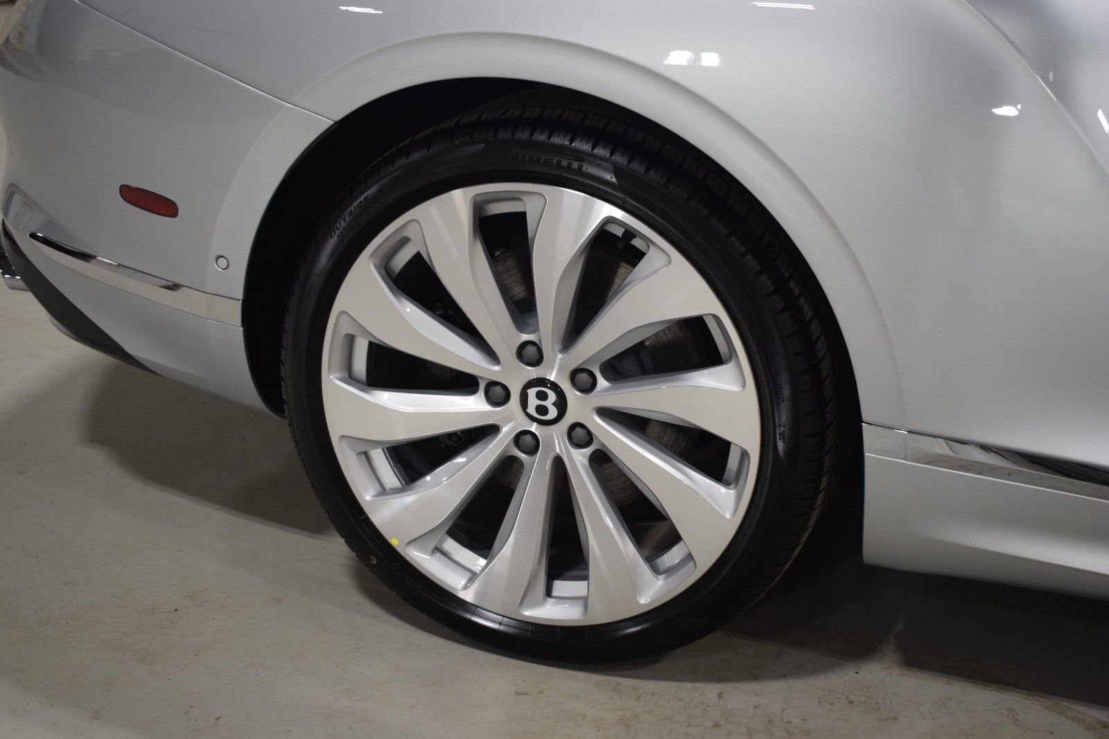 New 2026 Bentley Continental GTC AWD/4WD image 6