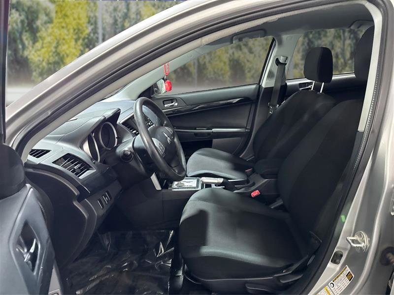 Used 2016 Mitsubishi Lancer ES image 9
