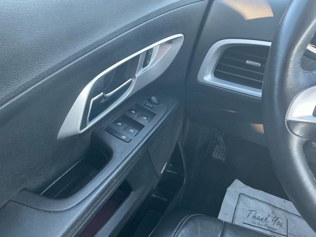 Used 2016 Chevrolet Equinox LTZ w/ Enhanced Convenience Package image 23