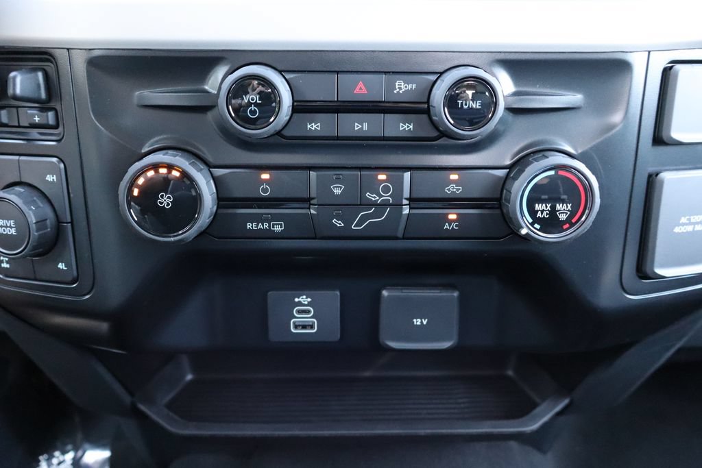 New 2026 Ford F350 XLT w/ FX4 Off-Road Package AWD/4WD image 9