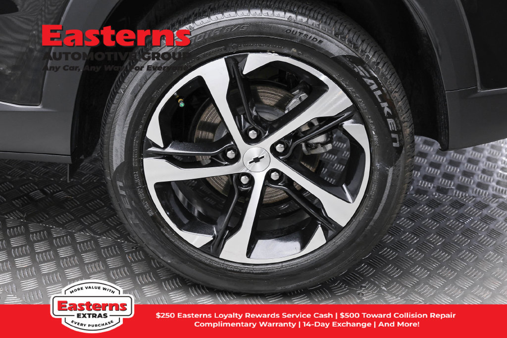 Used 2024 Chevrolet Trax RS FWD image 9