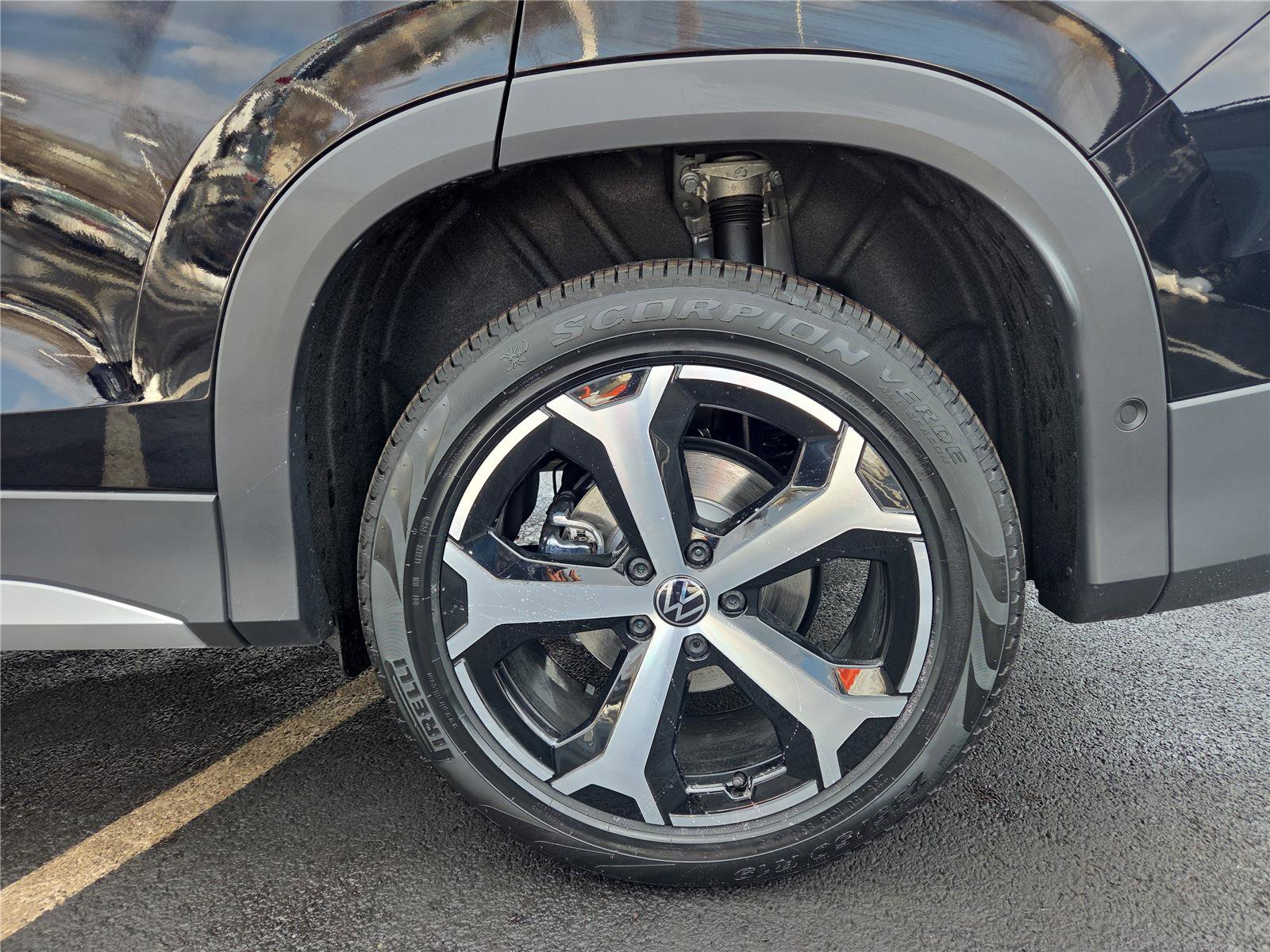 New 2026 Volkswagen Tiguan SE image 10