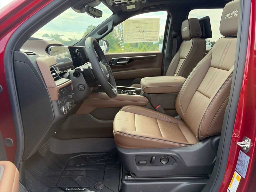 New 2026 Chevrolet Suburban High Country AWD/4WD image 17