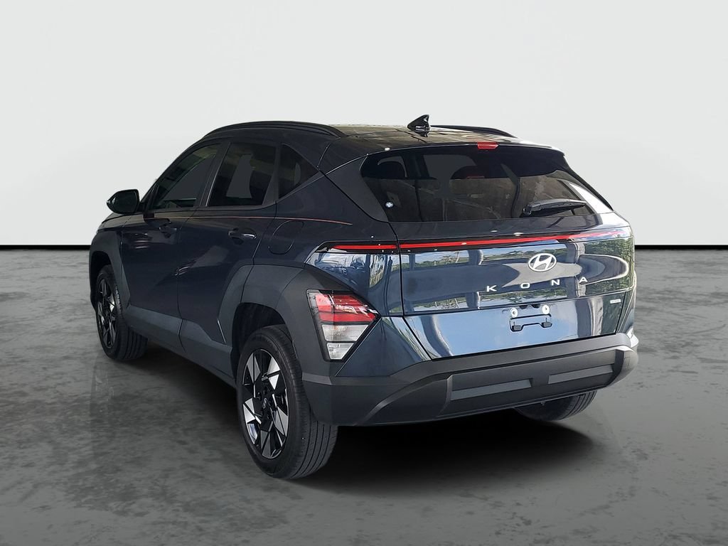 Used 2024 Hyundai Kona SEL AWD/4WD image 3