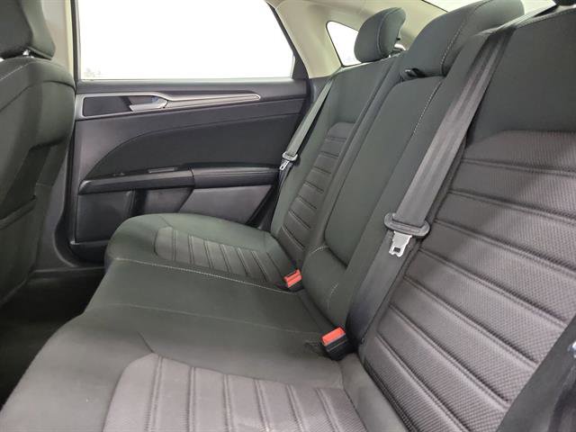 Used 2020 Ford Fusion SE image 8