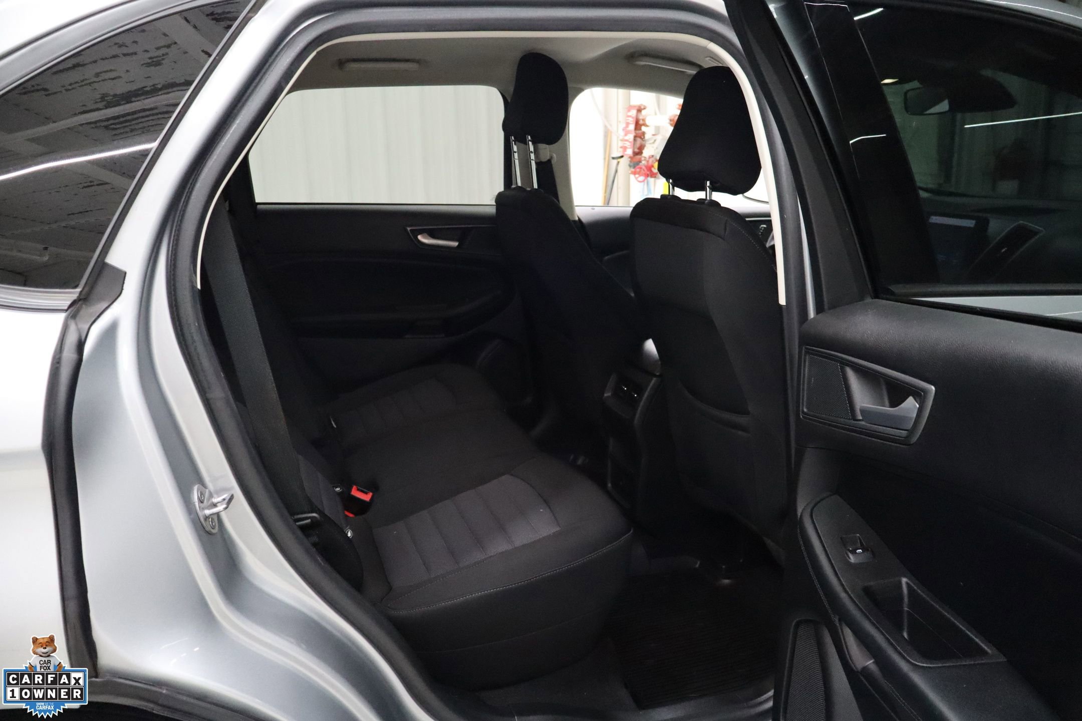 Used 2024 Ford Edge SE image 28