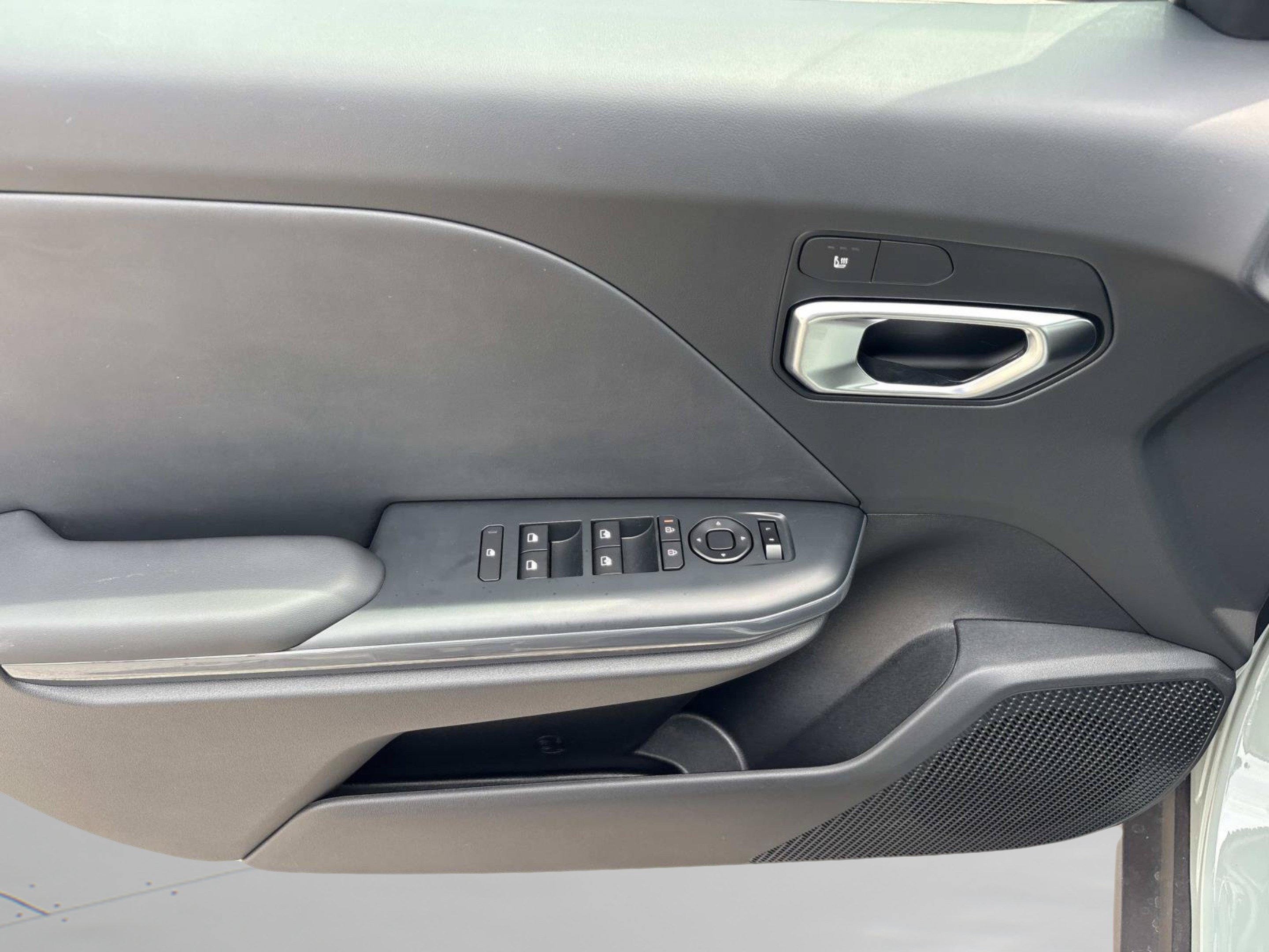New 2026 Kia K4 EX FWD image 18