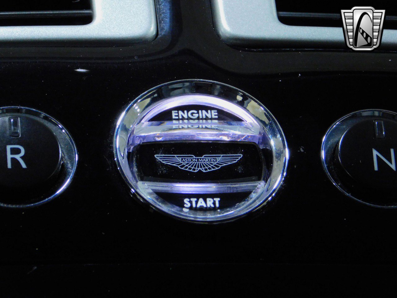 Used 2011 Aston Martin Rapide image 14