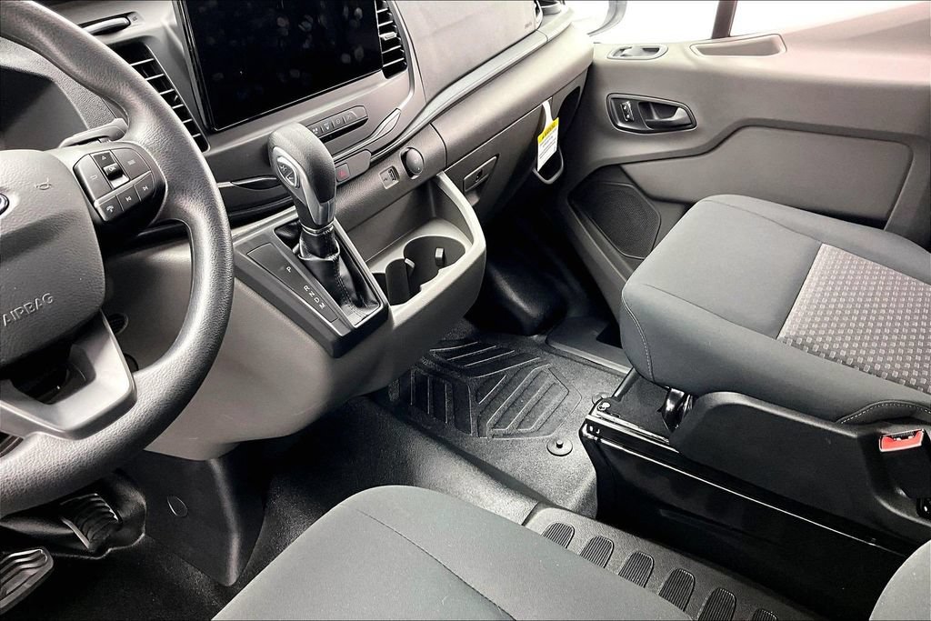 Used 2026 Ford Transit 150 Low Roof RWD image 15