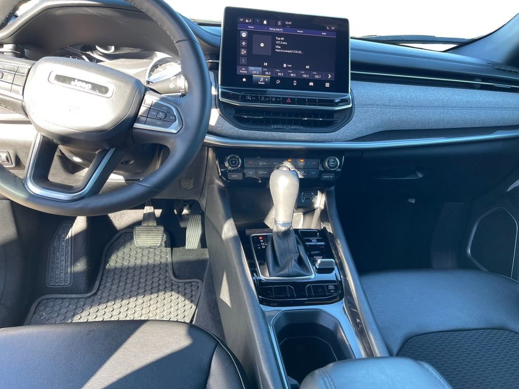 Used 2023 Jeep Compass Latitude w/ Convenience Group image 11