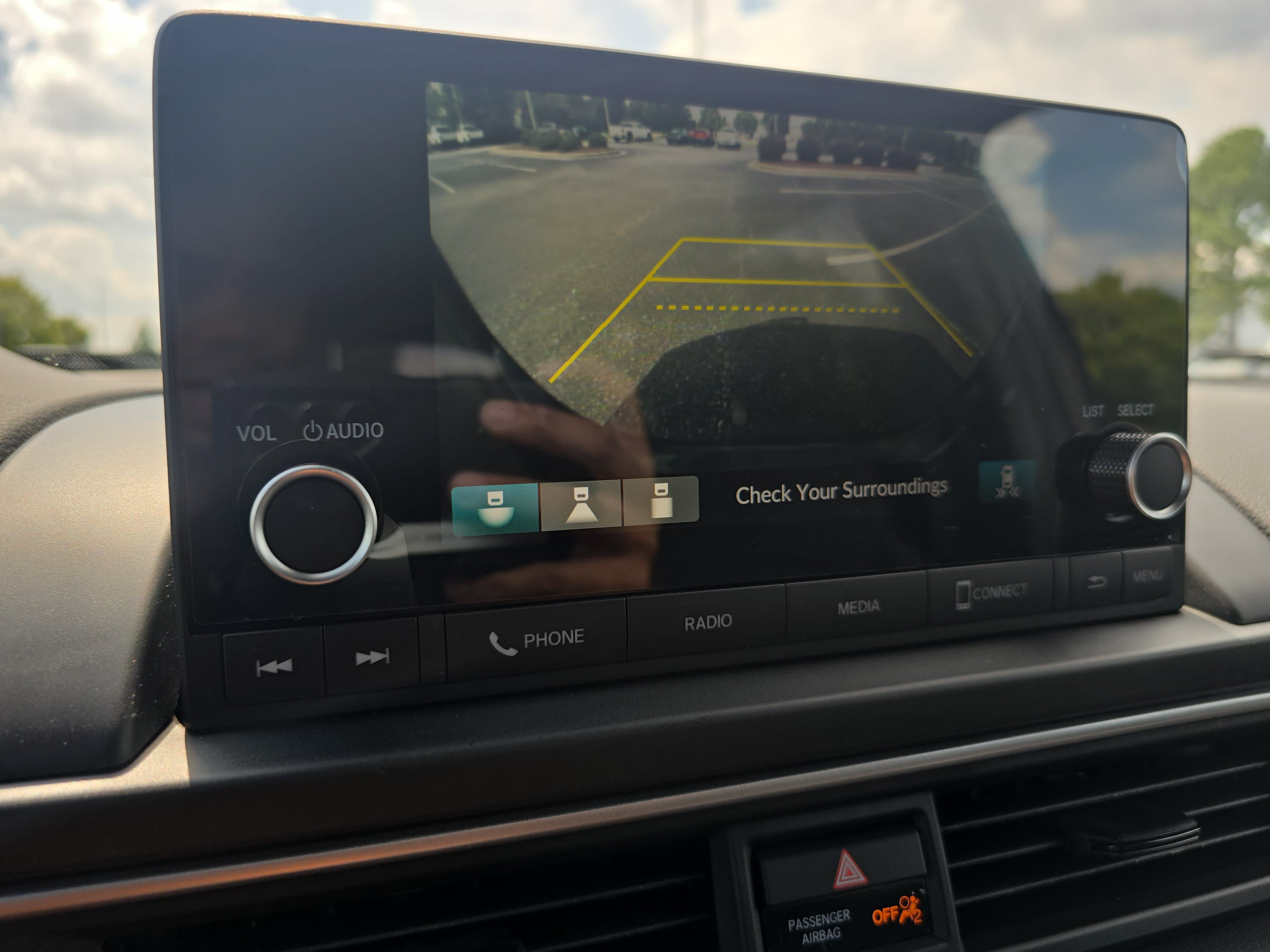 Used 2025 Honda Pilot Sport image 23