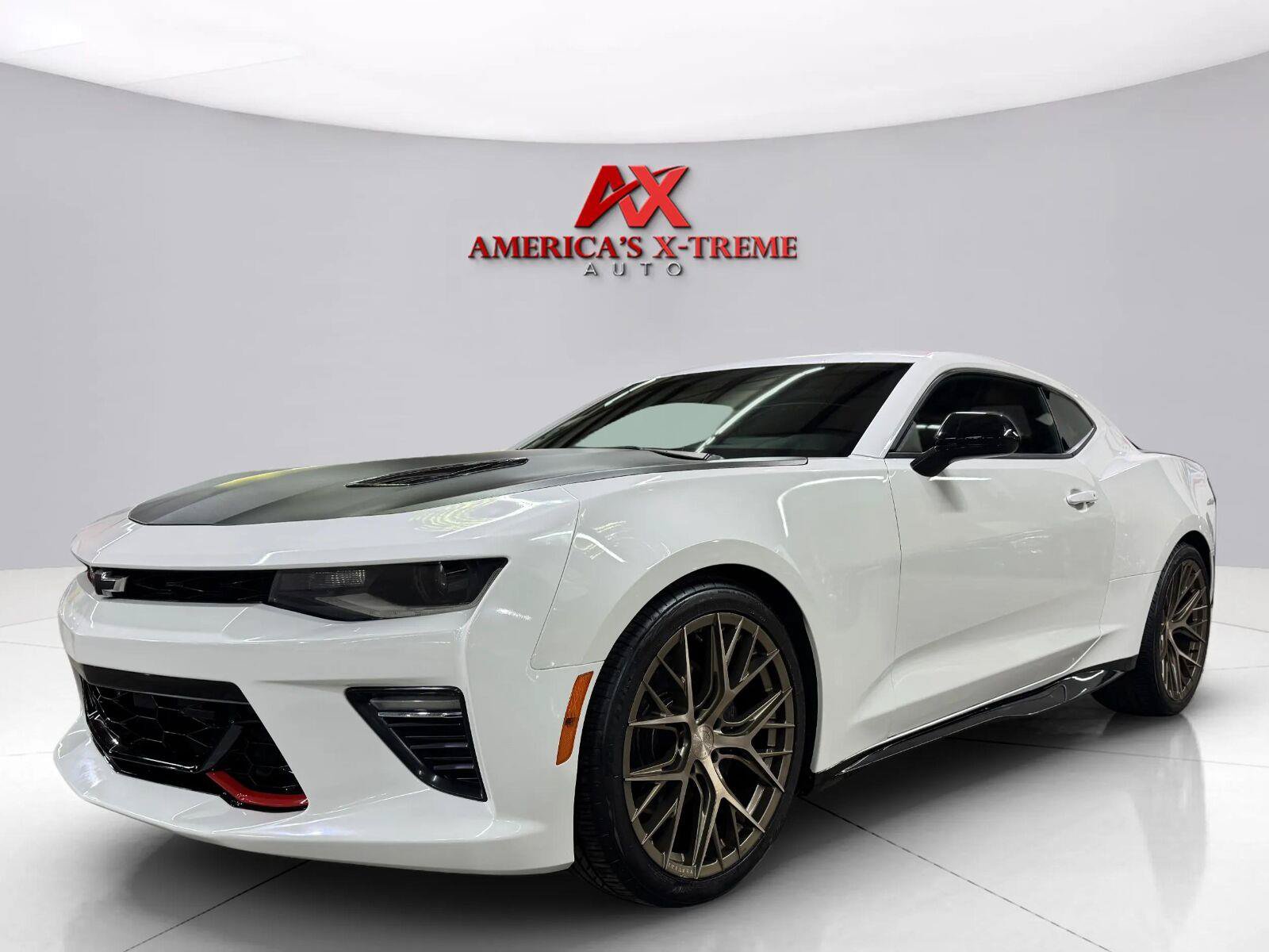 Used 2018 Chevrolet Camaro SS w/ Redline Edition RWD image 2