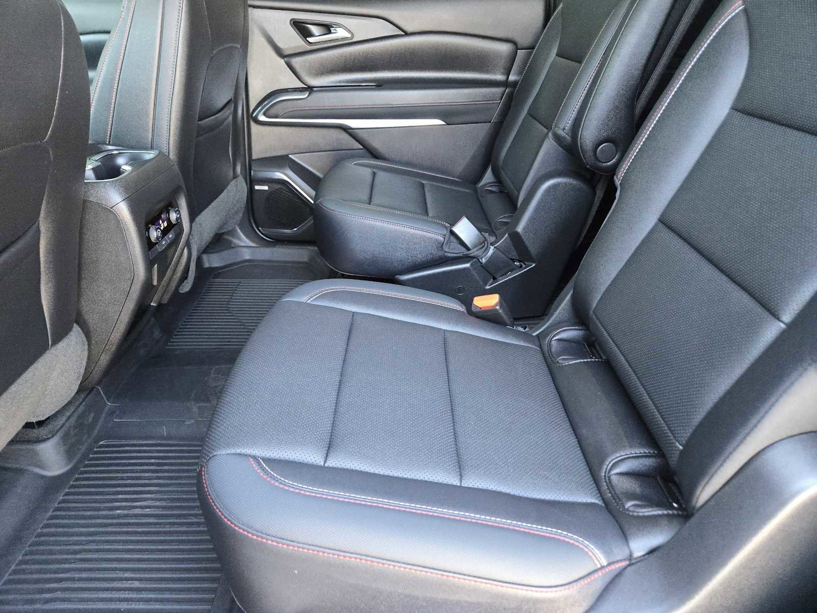 Certified 2025 Chevrolet Traverse Z71 w/ Enhanced Driving Package image 30