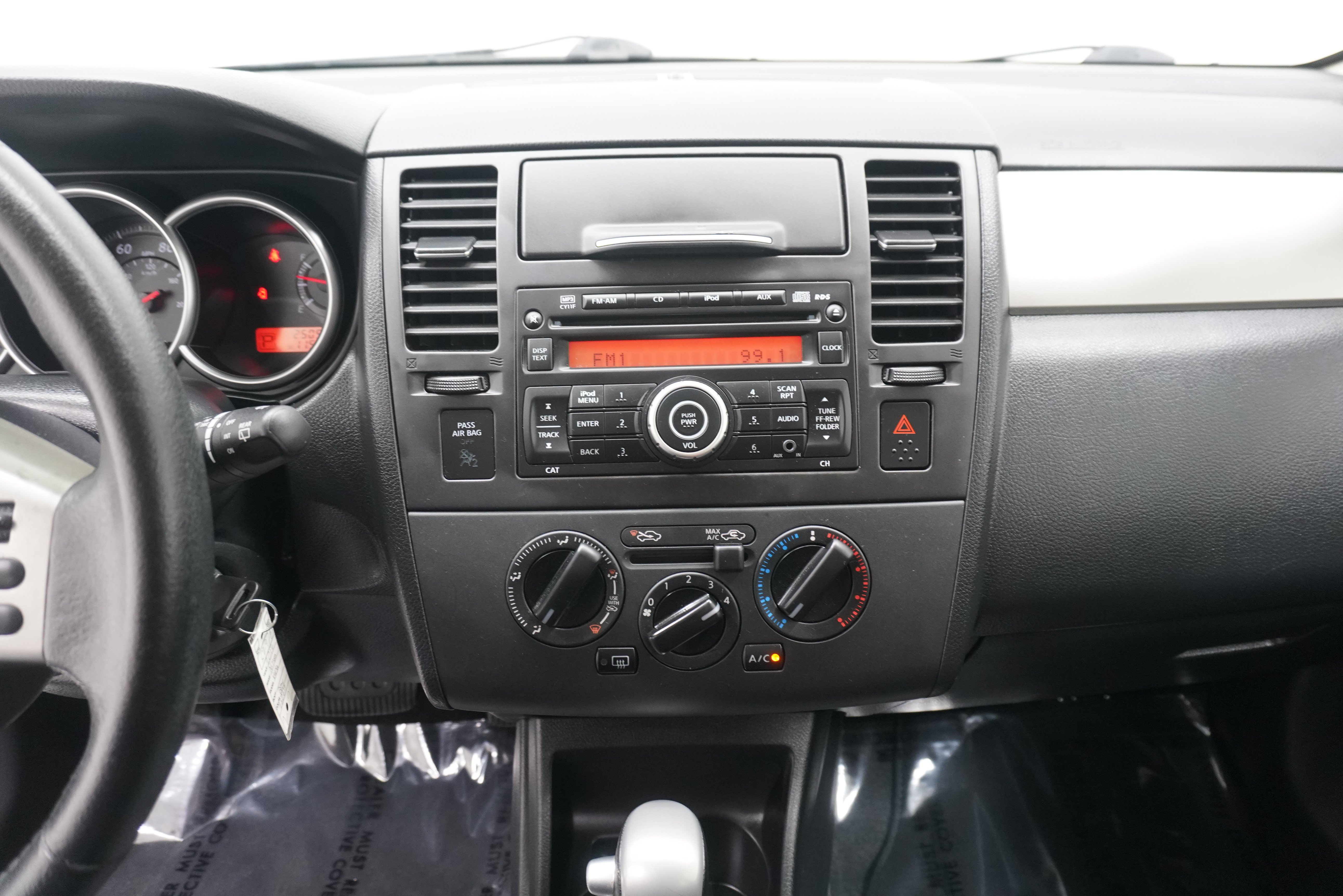 Used 2012 Nissan Versa 1.8 S w/ Special Edition Pkg FWD image 17