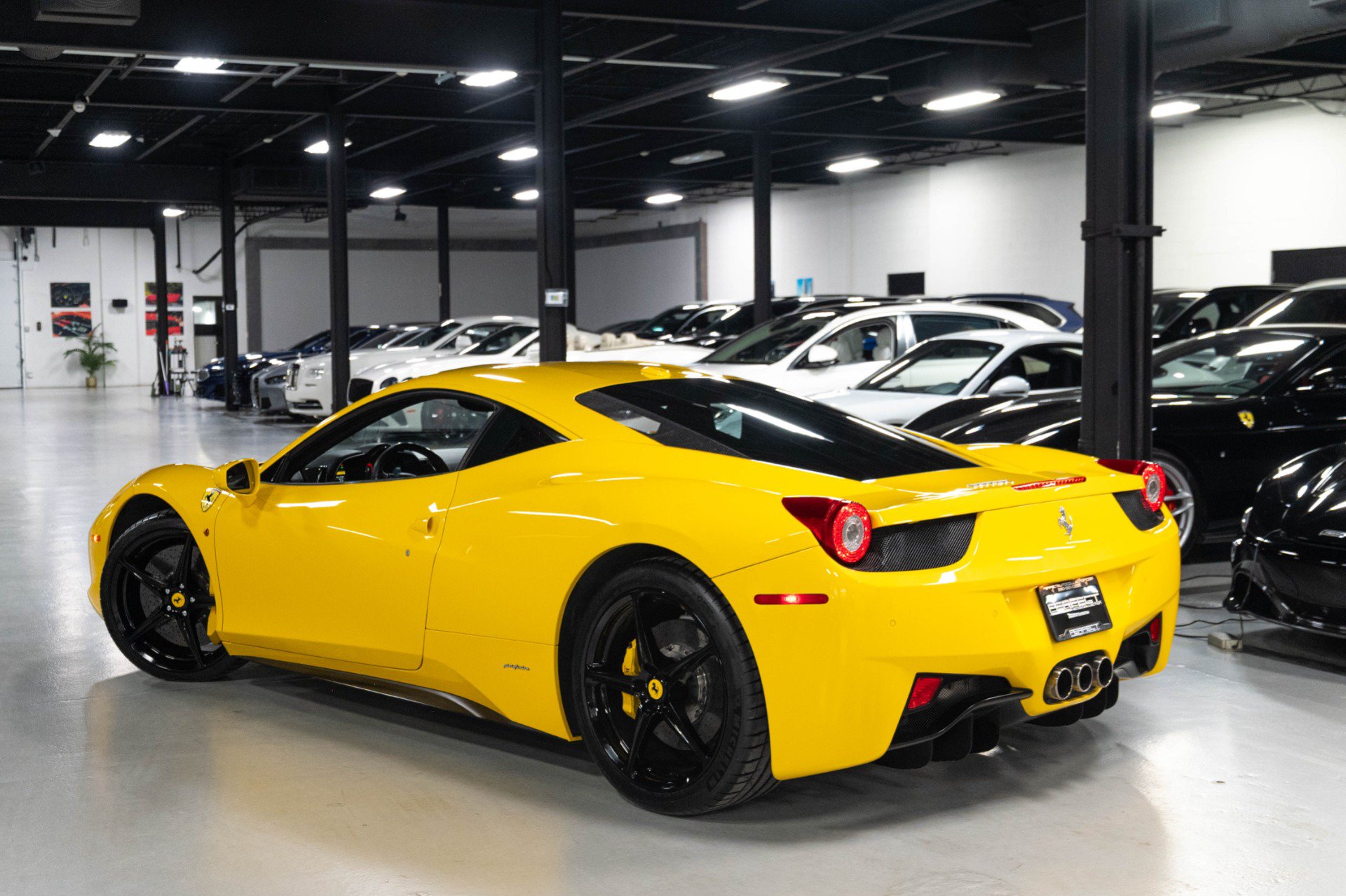 Used 2010 Ferrari 458 Italia Coupe RWD image 80