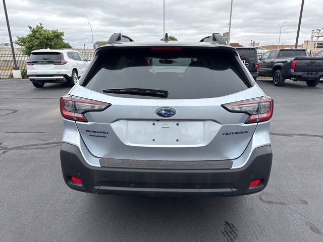 Used 2025 Subaru Outback Onyx Edition AWD/4WD image 4