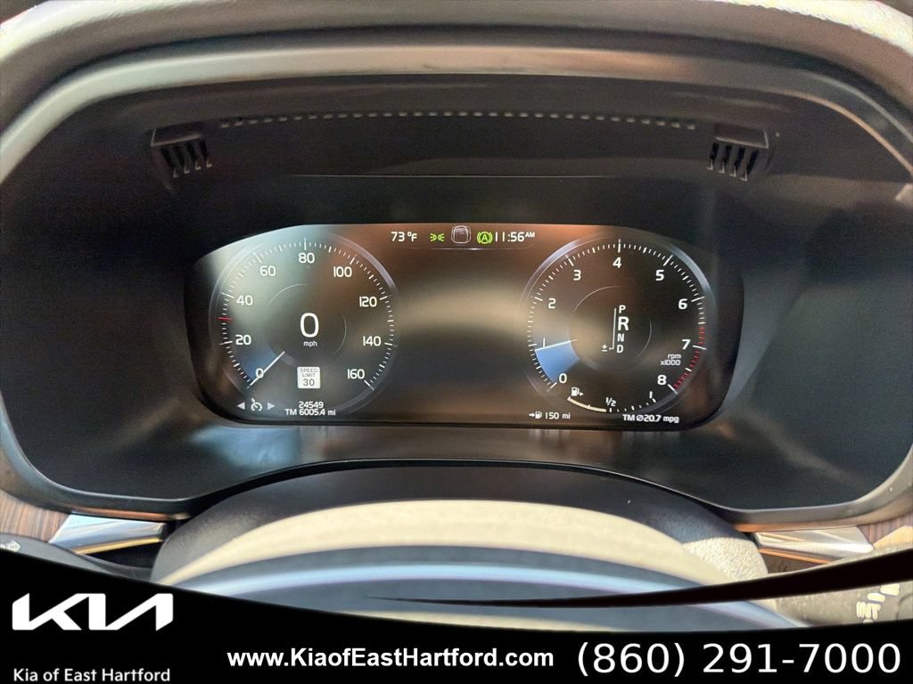 Used 2021 Volvo XC60 T5 Momentum AWD/4WD image 32