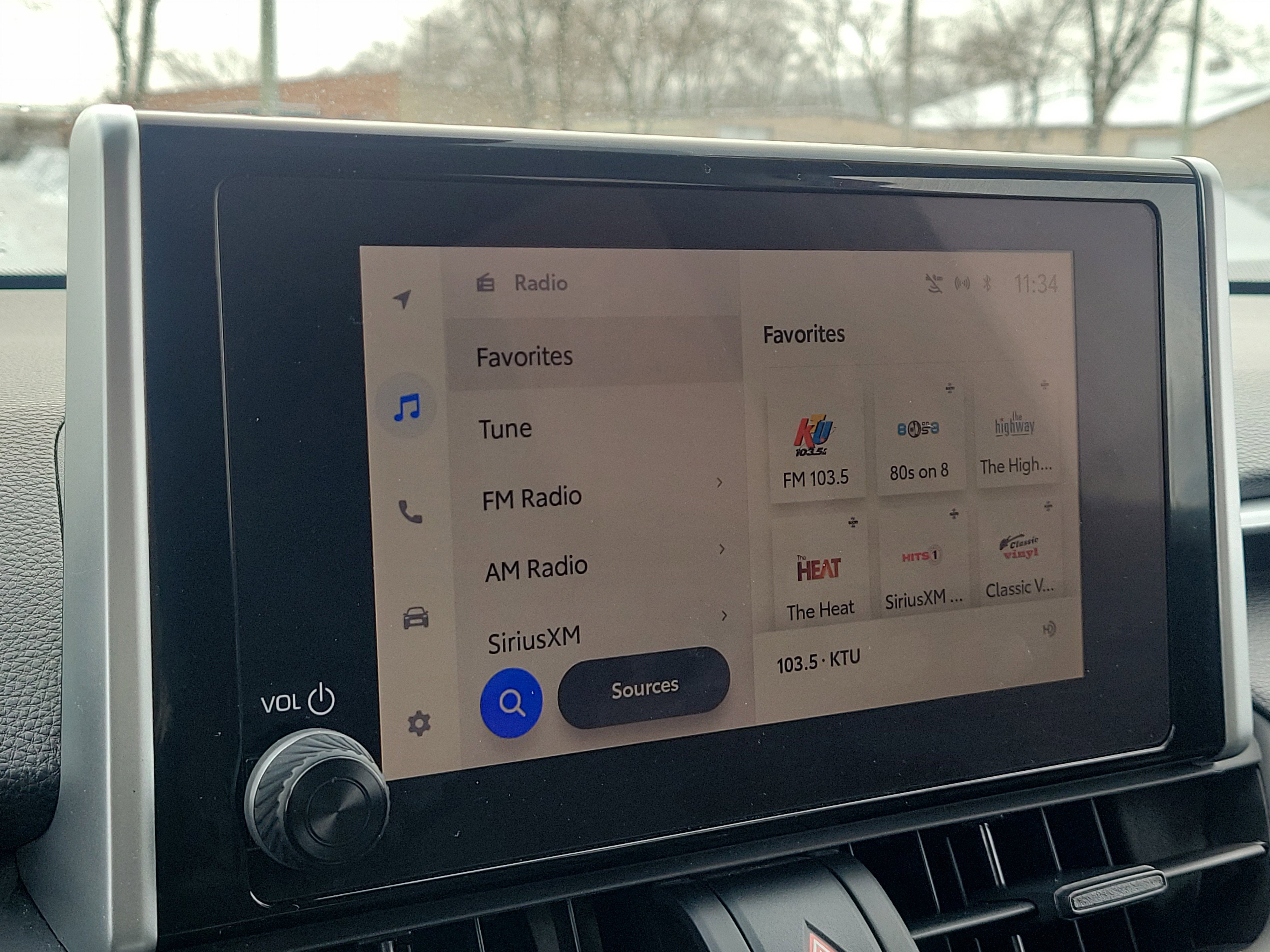 Used 2023 Toyota RAV4 XLE image 25