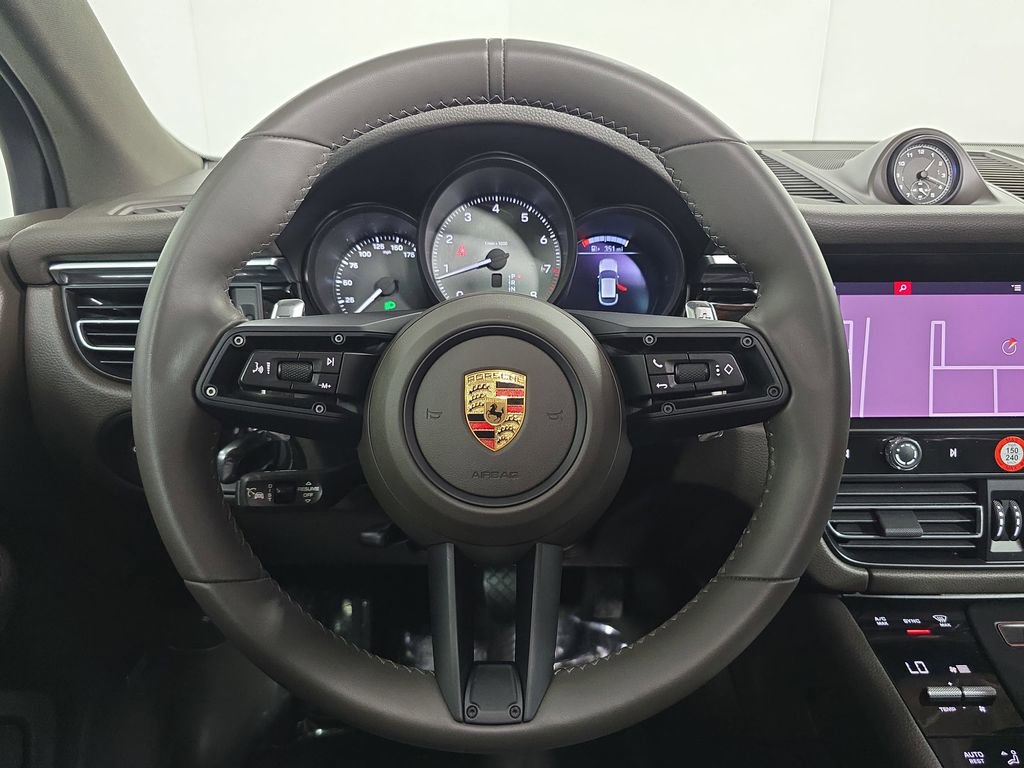 Certified 2024 Porsche Macan S image 14