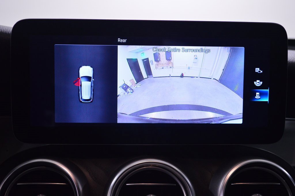 Used 2021 Mercedes-Benz GLC 300 4MATIC image 29