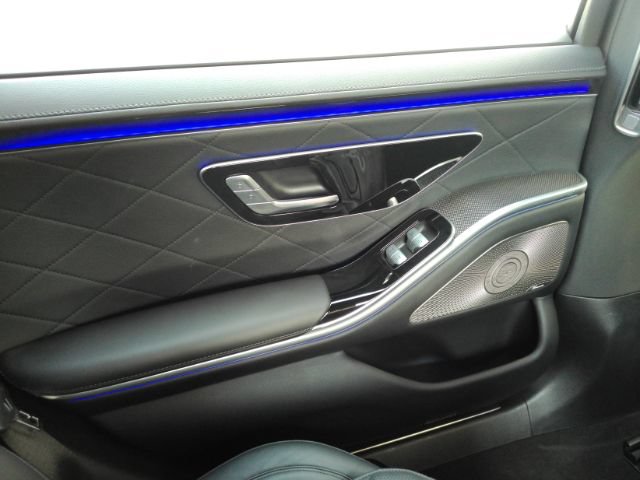 Used 2023 Mercedes-Benz S 580 4MATIC Sedan w/ AMG Line image 38
