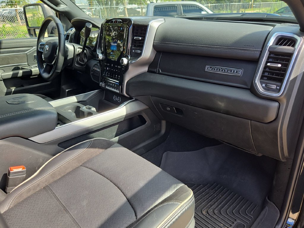 Used 2024 RAM 3500 Laramie w/ Night Edition AWD/4WD image 31