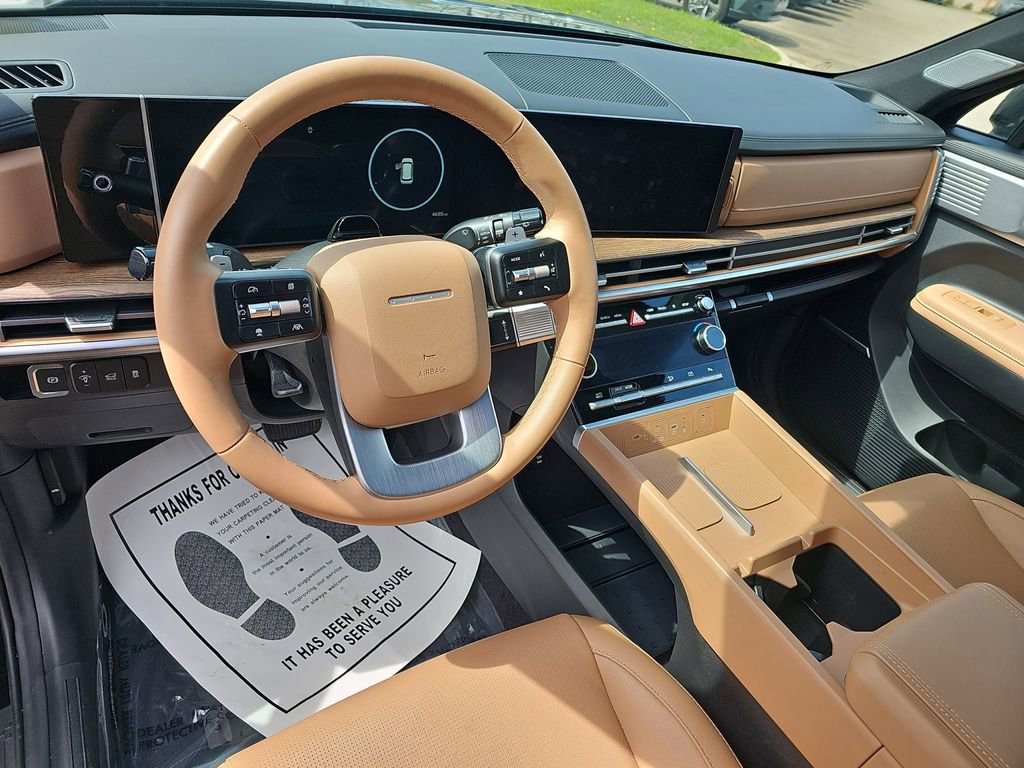 Used 2025 Hyundai Santa Fe Limited image 16