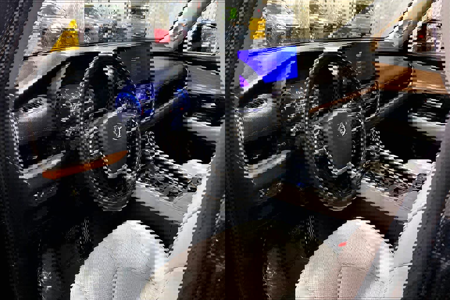 Used 2024 Toyota Grand Highlander Platinum image 17