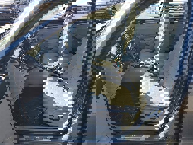 Used 2018 Volkswagen Passat 2.0T R-Line image 18