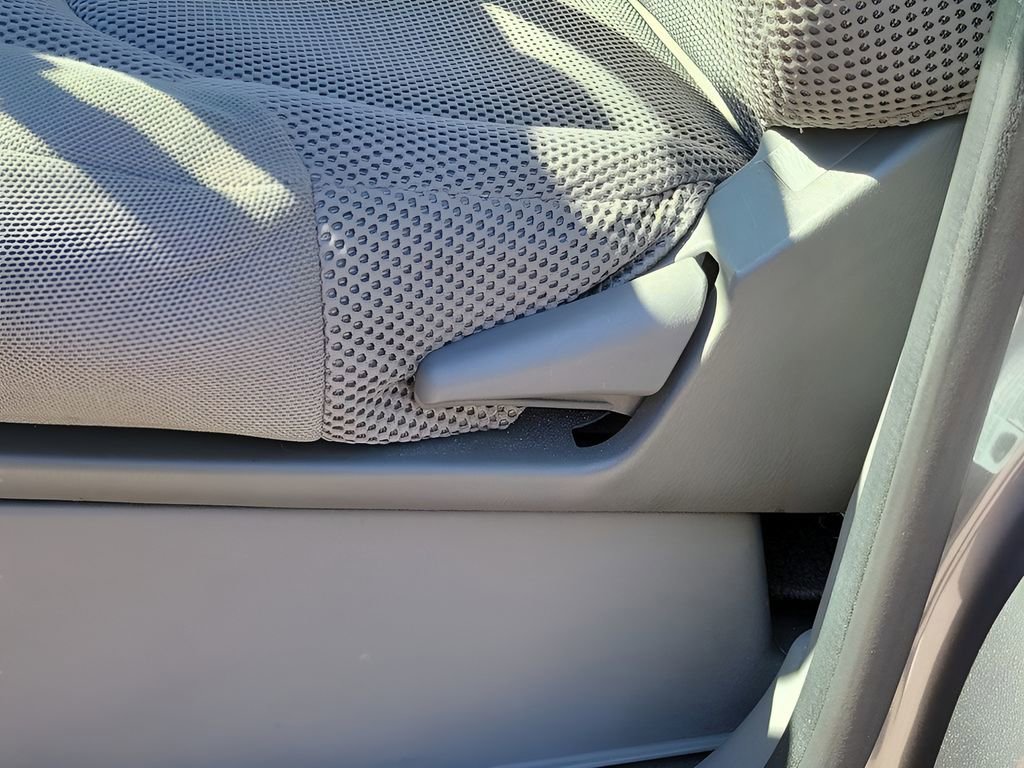 Used 2021 Nissan Frontier SV image 21