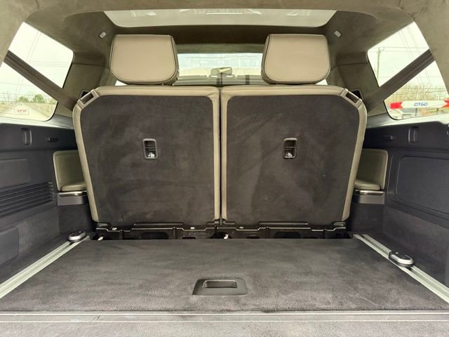 Used 2023 Rivian R1S Adventure image 9