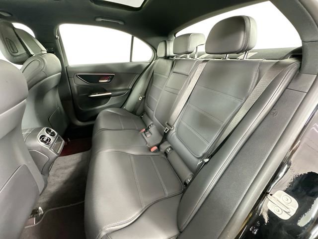 Used 2025 Mercedes-Benz C 300 4MATIC Sedan image 27