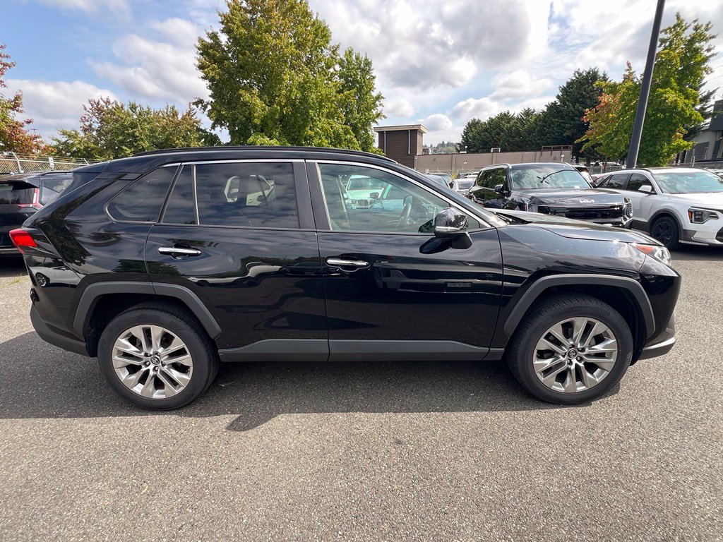 Used 2019 Toyota RAV4 Limited w/ Advanced Technology Package AWD/4WD image 8