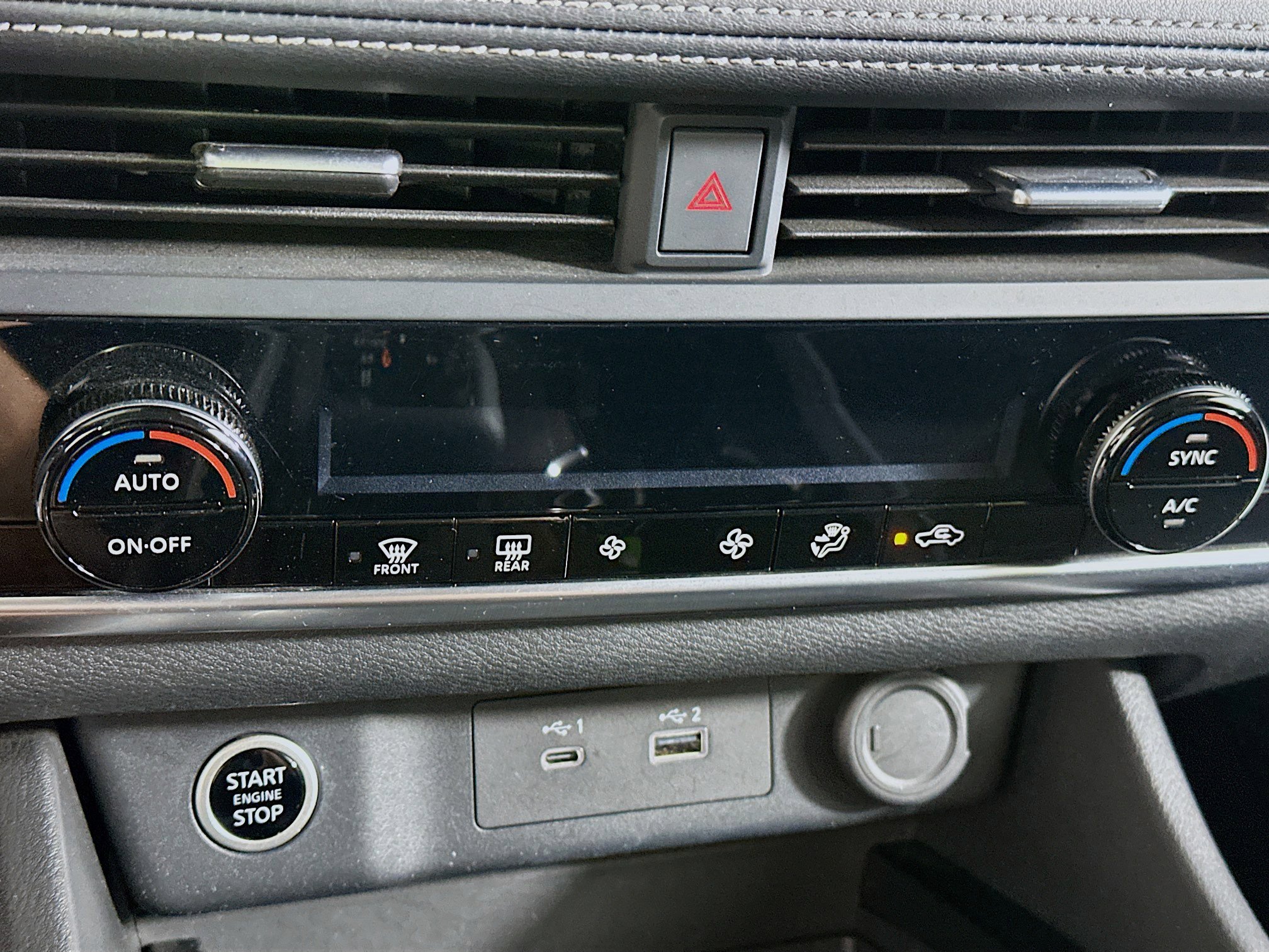 Used 2023 Nissan Rogue SV FWD image 23