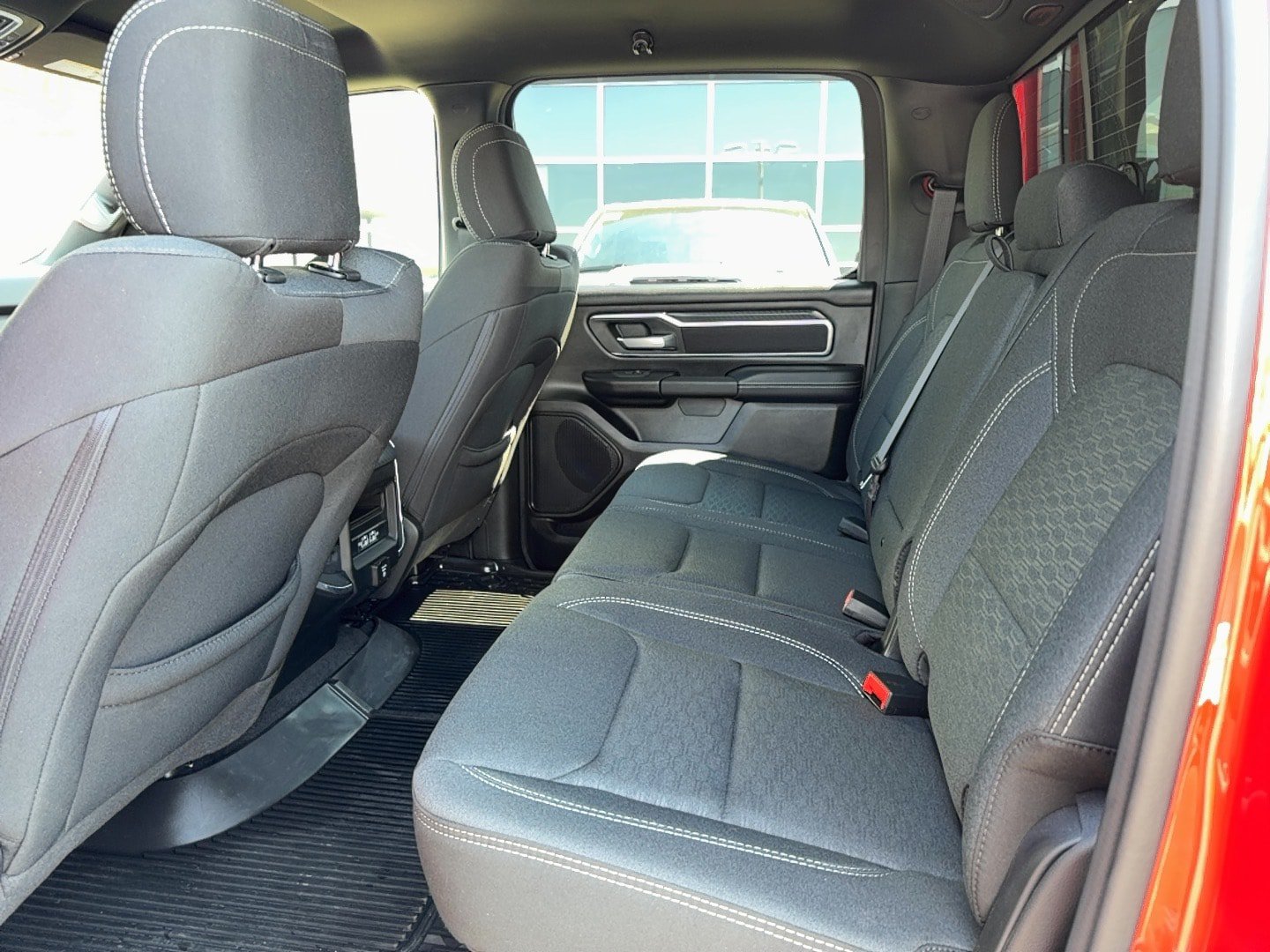Used 2025 RAM 1500 Big Horn AWD/4WD image 9