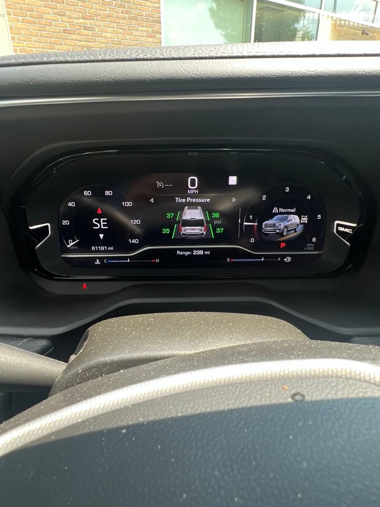 Used 2022 GMC Yukon Denali AWD/4WD image 12